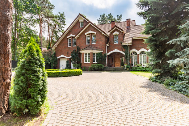 Best Driveway Pavers Near Me  in Mendenhall, MS